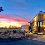 Sunset View One Bedroom Luxury In An Idyllic Setting إنغيلتون