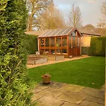 Sunset View One Bedroom Luxury In An Idyllic Setting إنغيلتون