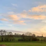 شقة Sunset View One Bedroom Luxury In An Idyllic Setting *